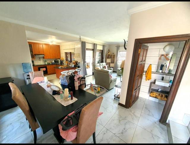 3 BEDROOM TOWNHOUSE FOR SALE IN MONTANA TUINE